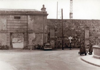 1958
