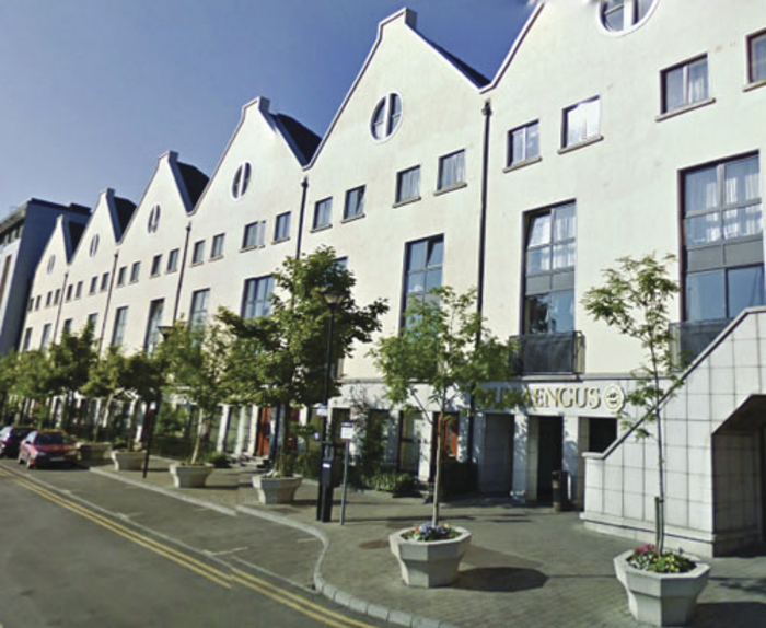 Advertiser.ie Five bed townhouse beside Galway Harbour