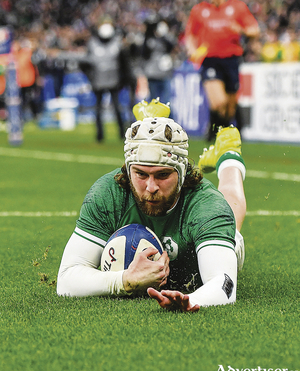 Laid back and relaxed: Connacht&#039;s Mack Hansen scores Ireland&#039;s first try during the Guinness Six Nations Rugby Championship match against France.  Photo by Seb Daly/Sportsfile