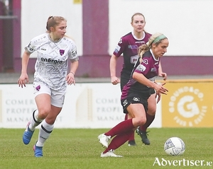 Galway WFC&#039;s Julie-Ann Russell in WNL action against Wexford Youths at Eamonn Deacy Park. Photo:-Mike Shaughnessy.