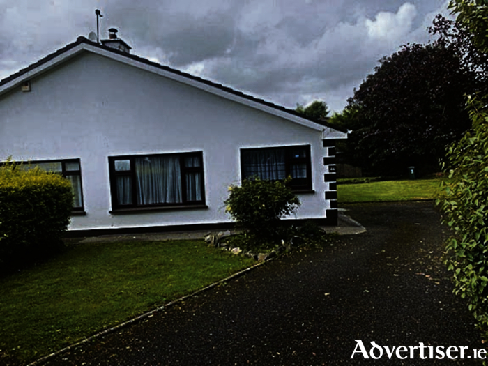 Advertiser.ie Attractive bungalow available in Oranmore