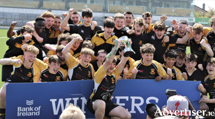 The victorious Buccaneers playing squad are pictured following their defeat of Creggs in the U15 Connacht Cup final