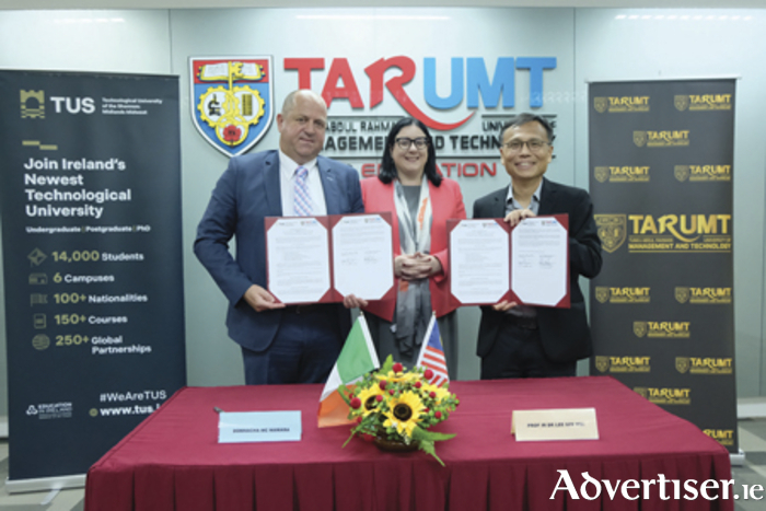 Pictured at the signing of the new partnership with TAR UMT in Malaysia with TUS (left to right) Donnacha McNamara, VP of International TUS, Ambassador Hilary Reilly, Irish Ambassador to Malaysia, President of TAR UMT, Prof Ir. Dr Lee Sze Wei  
