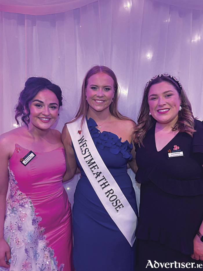 Pictured are 2022 International Rose of Tralee and 2022 Westmeath Rose Rachel Duffy, Grace O’Connor and Sarah Boland, Westmeath Rose Centre co-ordinator. 