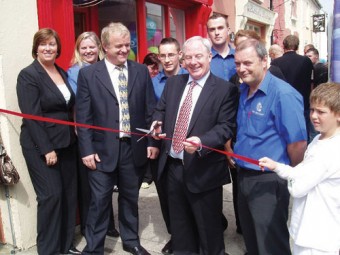 Deputy Michael Ring recently performed the official opening of the new C&C Cellular shop in Belmullet. Included in photo are Cllr Gerry Coyle and shop owner Mr Brendan Chambers and his staff.