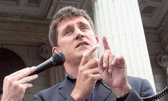 New TV service takes advantage of loopholes in new broadcast reform laws announced by Minister Eamon Ryan.