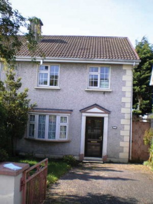 No 111 Tirellan Heights.