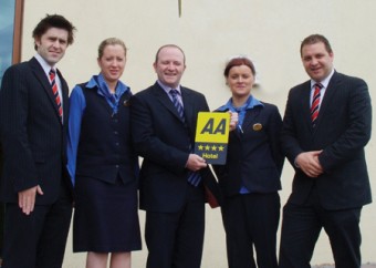 The McWilliam Park’s management team with Fergal Ryan, General Manager, celebrate the hotel’s newly awarded AA four star status.
