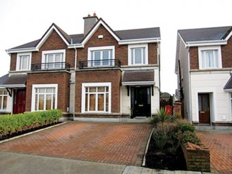 215 Ros Caoin, Roscam.