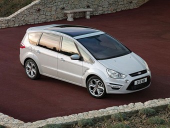 Ford S-Max.