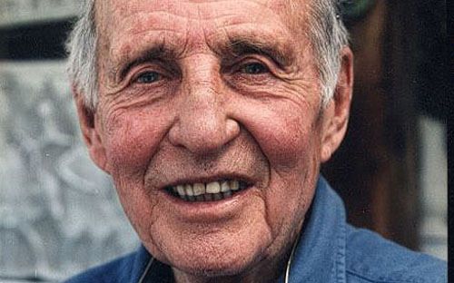 Eric Newby, who bravely cycled around Ireland in 1981.