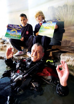 Casper Zakonski (nine) and Joe Vaughan (eight) from Scoil Einde, Salthill, at the launch of the Sea2Sky programme with Paul Holland from Galway Dive Club. Sea2Sky is being organised by NUI Galway, in collaboration with the Marine Institute and Galway Atlantaquaria. Photo Aengus McMahon.