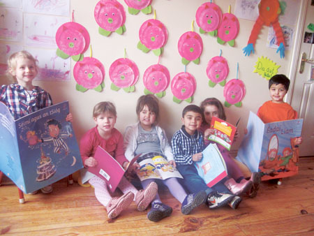 Orna Rowe, Jelena Varagic, Mia Bobusic, Fahad Hamid, Tea Rajak, and Ibrahim Arshad enjoying World Book Day at An Gairdin Montessori recently. 
