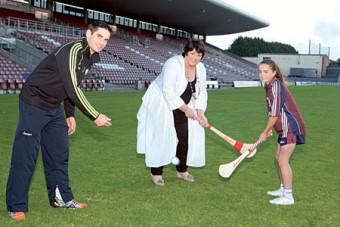 Una McDonagh, director of Supermac’s, Galway Senior Hurling star Fergal Moore, and young hurling fan Siobhan McGrath, launch Supermac’s ‘Meet the Players Evening’, with the Galway Senior Hurling Team, taking place tomorrow Friday August 24 in Kenny Park, Athenry at 7.30pm. Photo: Martina Regan