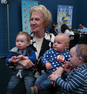 Terry O&#039;Flaherty pictured with her two grand-nephews and her grand-niece in the Westside Community Centre today (Saturday May 24).