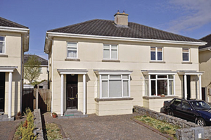 No 35 The Crescent, Oranhill.
