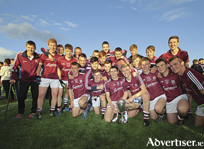 Galway's footballers celebrate winning provincial championship in Tuam Stadium.  Photo by Mike Shaughnessy.