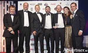 Pictured at the Sky Bar of the Year Awards 2016 were Tom Dunne, Pat Rigney, Conor McCrohan, Eoin McGrath, Liza McCann, James Finan, and Robert Moloney.