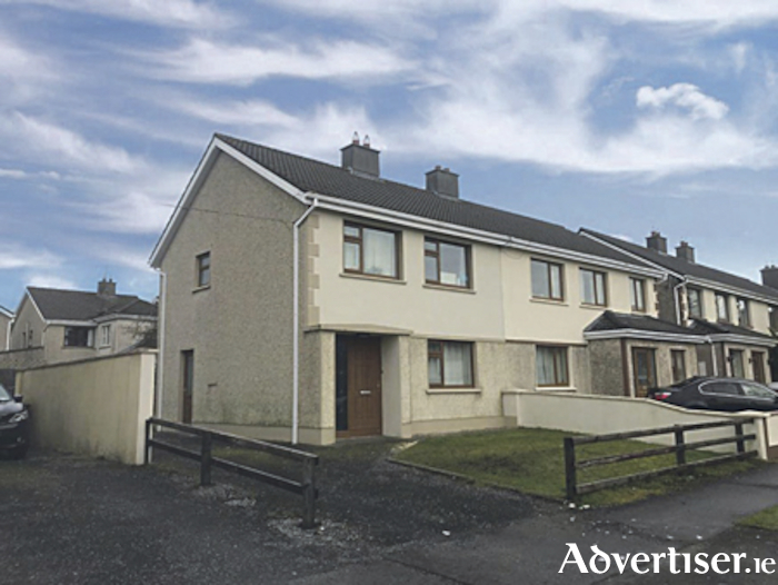 Advertiser.ie Spacious semi in Lurgan Park