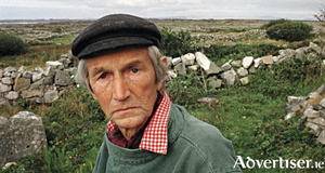 Noel Browne, after a controversial life in politics, retired to a cottage in Baile na hAbhann, west of Galway, with his wife Phyllis. 