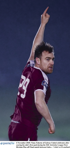  Vinny Faherty of Galway United, having scord his side&#039;s first goal in the play-off against Longford Town,  announces his retirement after thirteen seasons.  

Photo by Stephen McCarthy/Sportsfile