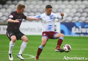 Shane Duggan, Galway United, and Karl Manahan, Wexford FC, in SSE Aitricity League first division action at Eamonn Deacy Park last Friday. Photo: Mike Shaughnessy.