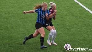 Athlone Town&#039;s Muireann Devanney and Galway WFC&#039;s Emma Starr collide in the WNL. Photo: Ann Moran.