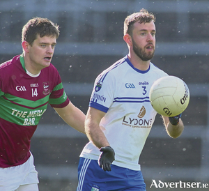 Killannin&#039;s Edwin Murray and St James&#039; Aaron Connolly in action from the  Claregalway Hotel Galway Senior Club Footabll Championship game at Pearse Stadium on Saturday. Photo: Mike Shaughnessy
