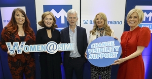 Sharon Keegan (Founder - Peachy Lean); Lucy Gaffney (Director Digicel Group); Derek McDermott (Managing director, Bank of Ireland Finance); Gillian Fanning (SIMI President) and Anne Cassin (Master of Ceremonies).