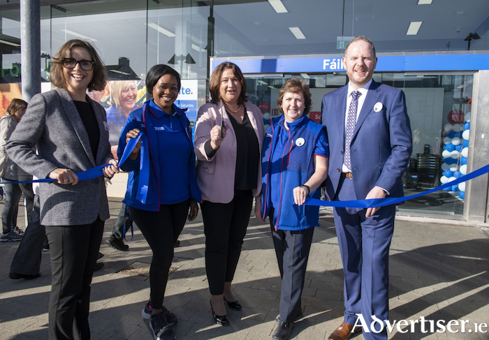 Director of Communications for Tesco, Rosemary Garth joins TD Anne Rabbitte, and staff opening the new Athenry branch.  Photo: Andrew Downes Xposure.