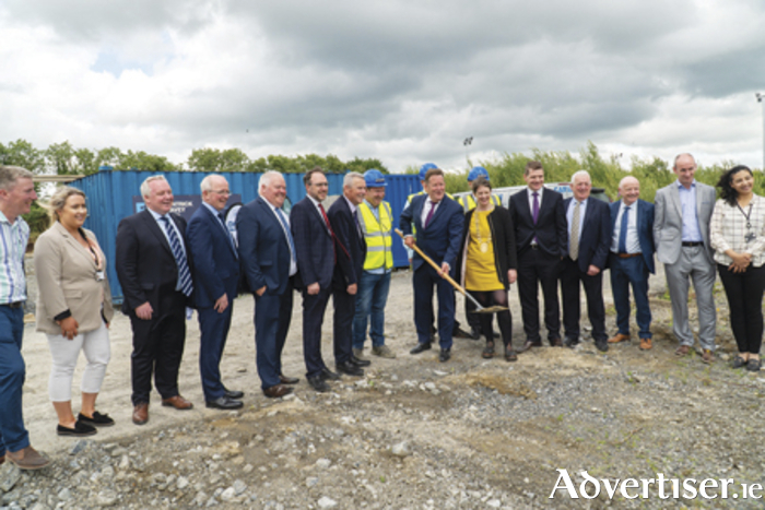Pictured: Housing Minister Darragh O’Brien turns the sod at the new Gort an Locha Estate in Moate, Co. Westmeath, accompanied by dignataries from Westmeath County Council and representatives from Fitzpatrick & Heavey Homes, and DNG Begley. Photo Credit: Sean Fahey