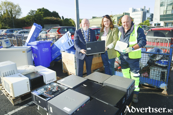 Deputy Mayor of Galway Cllr Donal Lyons with Lorraine Rushe, Environmental, Health & Safety Manager, University of Galway and Brian Gibson, WEE Ireland at the Free Electrical Recycling Day hosted by University of Galway on Thursday. Photo: Mike Shaughnessy 