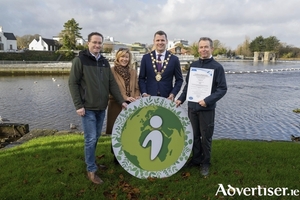 Mayor Cllr. Eddie Hoare at the awarding of sustainability certification to Galway printing and signage company, iSupply, the first of these awarded to a Galway city printing company. Also pictured are Dermot Kelly, Caroline Gannon and Louis Donnellan from iSupply. 
Photo: Andrew Downes, Xposure