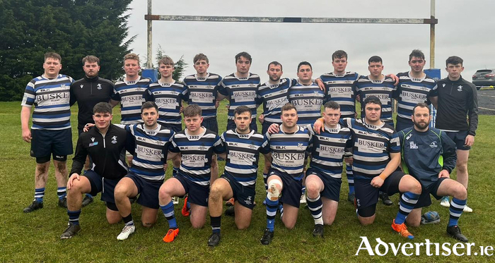Corinthians Seconds who were beaten 14-6 by Buccaneers in the final of the Curley Cup in Ballyhaunis on Sunday last. 
Back (L-R): Eoin O’Connor, Jamie McPhilbin, Matthew Lyttle, Rory McCleane, Peadar McTavish, Sam Concannon, Kevin Le Gear, Dan Keane, 
Dillon McAuliffe, Brandon Hynes, Ross Doogan, Sean Comer O’Brien
Front (L-R): Shay Phillips, Daniel Keane, Jimi Fenton, Dylan Keane, Aidan Healy, Geariod Hennessy, Oscar Garcia, Liam Carpenter