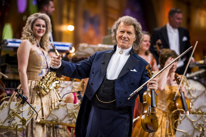 Dutch composer and fiddler André Rieu with his Johann Strauss Orchestra
