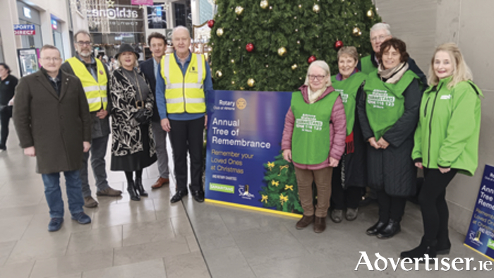 Volunteers from the Rotary Club of Athlone, Midlands Simon Community and The Samaritans are pictured at the Tree of Remembrance