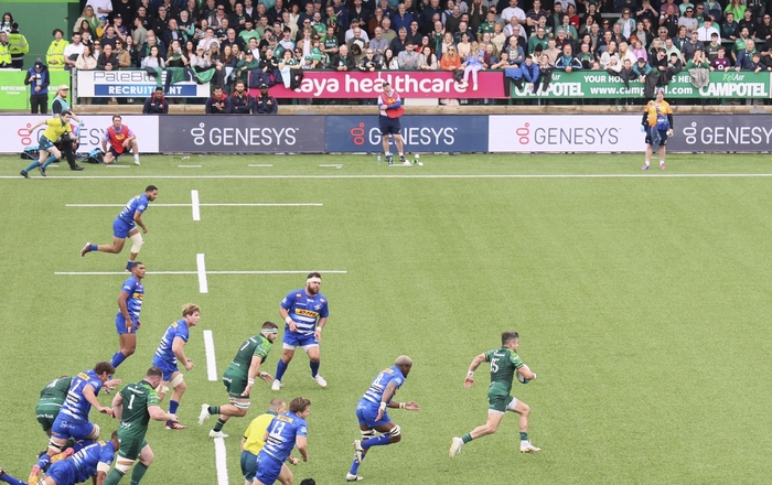(Final Run... Connacht’s Tiernan O’Halloran goes on the attack against DHL Stormers in the BKT United Rugby Championship game at the Dexcom Stadium on Saturday. It was the Clifden players last home appearance at the Dexcom and marked the end of the Clan stand which is set to be demolished as part of the redevelopment of the College Road Stadium. Photo: Mike Shaughnessy).