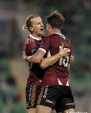 Patrick Hickey of Galway United, right, celebrates with teammate David Hurley after scoring his side&#039;s first goal during the SSE Airtricity Men&#039;s Premier Division match between Shamrock Rovers and Galway United at Tallaght Stadium in Dublin. Photo by Thomas Flinkow/Sportsfile.