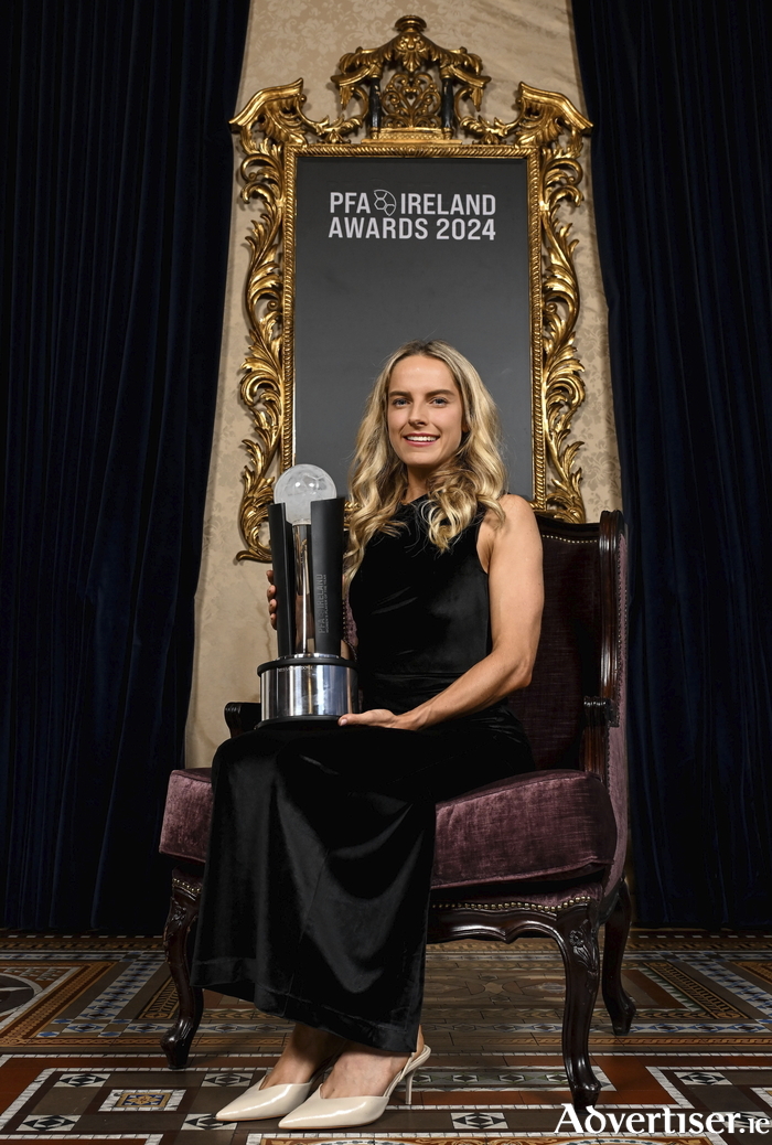 Julie-Ann Russell of Galway United with the PFA Ireland Women's Player of the Year 2024 award during the PFA Ireland Awards 2024 at The College Green Hotel in Dublin. Photo by Stephen McCarthy/Sportsfile 