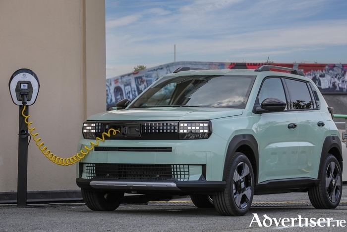 The electric version of the new Fiat Grande Panda will arrive first, followed by the hybrid model. 