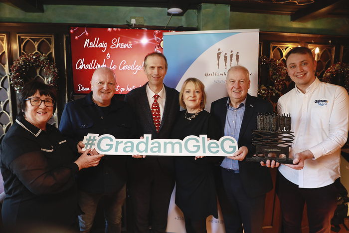 ponsors of Gradam Sheosaimh Uí Ógartaigh 2025: Treasa Uí Lorcáin, Ceannasaí Eatramhach, Acadamh na hOllscolaíochta Gaeilge, Ollscoil na Gaillimhe, Declan Varley, Group Editor of the Galway Advertiser, main sponsor of the Gradam, An tOllamh John Breslin, Cathaoirleach Ghaillimh le Gaeilge, Noreen Conway, Regional Outreach & Collaboration Manager, Platform 94, Alan Esslemont, Ard-Stiúrthóir TG4, John Morley, Presenter of Galway Talks, Galway Bay FM, at Lón Gnó Chairde Ghaillimh le Gaeilge in the Skeff Late Bar & Kitchen. At the Lón, Cathaoirleach Ghaillimh le Gaeilge Dr John Breslin, announced that Gradam Sheosaimh Uí Ógartaigh 2025 was open for nominations.