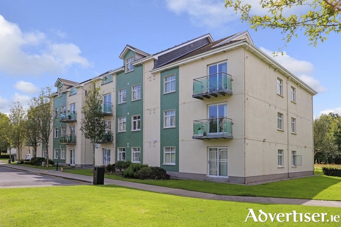 Ballygreaney, Monivea.