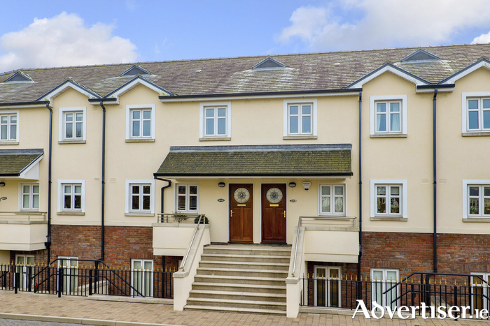 No 101 Dun na Carraige.