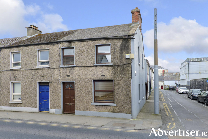 No 10 McDonagh Terrace.