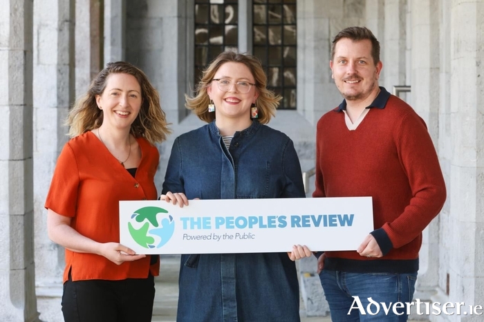 Dr Sinéad Hynes, School of Health Sciences, University of Galway, Éle Quinn, School of Health Sciences, University of Galway and Evidence Synthesis Ireland, and Dr Chris Noone - School of Psychology, University of Galway.