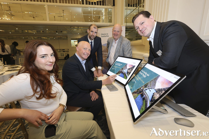Tomás Ó Síocháin, CEO Údarás na Gaeltachta, Ruairi Ó Néill, Director of Corporate Services, Údarás na Gaeltachta , Paul Browne, Head of Cloud, EY Technology Consulting and Tim Morthorst EY Ireland Technology Consulting Director – Digital &amp; Emerging Technologies.