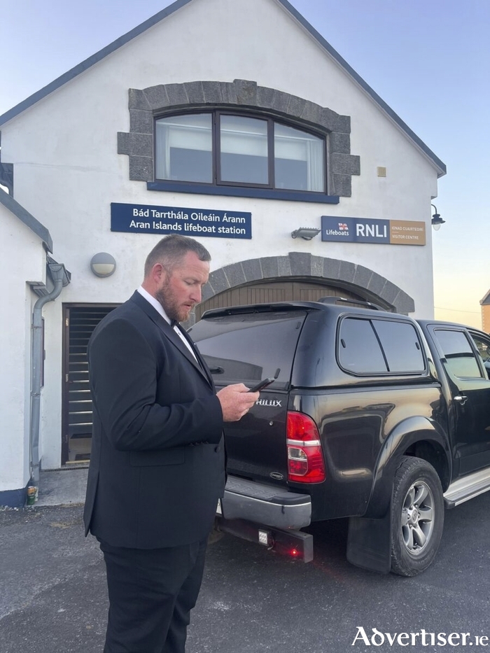 Aonghus O hIarnáin.