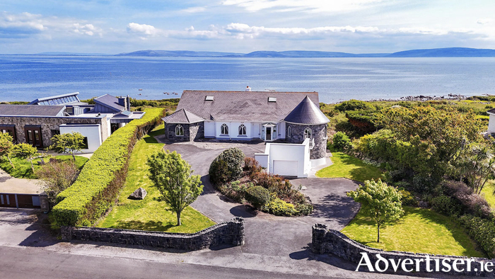 Divionne, An Leac Liath.