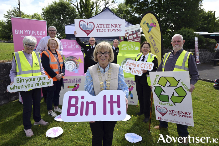 Gum Litter Taskforce hits Athenry streets to tackle waste