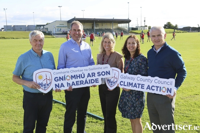 Brendán Ó Loinsigh, Ballinderreen GAA Club, Paul Bellew, Chairperson of Galway GAA, Denise Feeney, Galway County Council Community Climate Action Officer, Tina Ryan, Galway County Council Climate Action Officer and Padraic Fallon , Chairperson of the GAA Green Club Programme attending the Galway County Council - Green Clubs Programme information evening in Ballinderreen GAA Club last Tuesday. (Photo: Mike Shaughnessy) 

Galway County Council has joined forces with GAA, LGFA, and Camogie clubs from across Galway for the county’s first-ever Green Clubs event at Ballinderreen GAA Club, 
The Green Clubs Programme—a collaboration between the GAA and local authorities throughout Ireland—was first launched in 2020 to support clubs in taking climate action. The programme is funded with support from the Department of the Environment, Climate and Communications.
The information evening featured guest speakers and experts on a range of key topics, including Energy, Waste, Biodiversity, and Funding Opportunities and showcased real-life case studies from Ballinderreen GAA Club and St. Brendan’s Club in Ballygar, highlighting their implementation of impactful climate and sustainability projects.